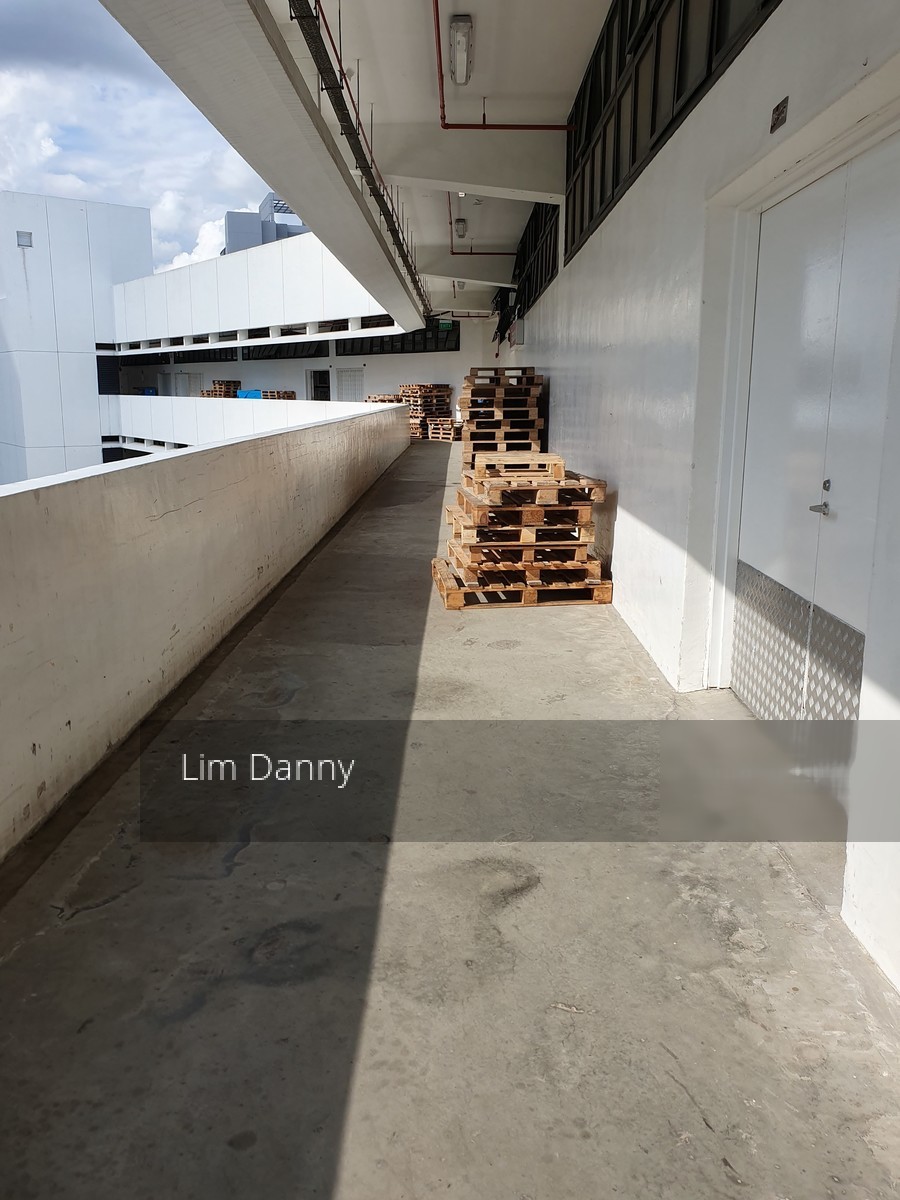 Aps Industrial Building (D20), Warehouse #205171331